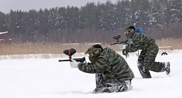 Зимние игры в пейнтбол