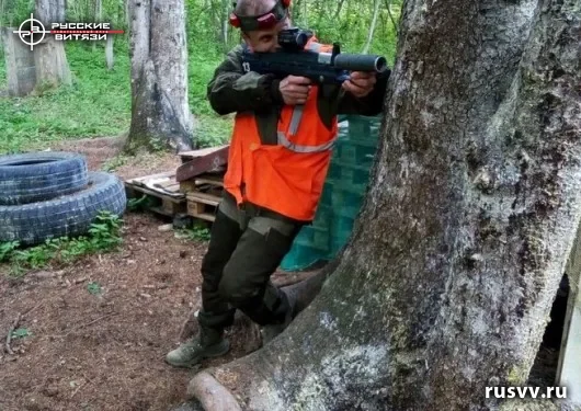 Лазертаг на лесной площадке в Вологде: игра команды