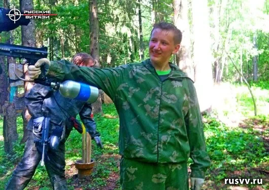 Лазертаг на лесной площадке в Вологде: игра команды