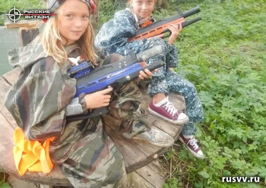 Лазертаг на природе под Вологдой: команда на игре