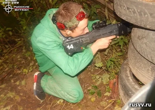 Игра в лазертаг в лесу, Вологда