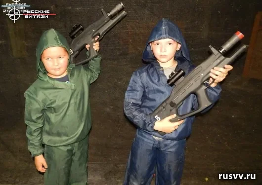 Лазертаг для детей в Вологде: команда в игровом зале
