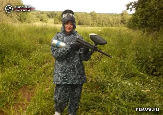 Игра в пейнтбол в лесу, Вологда