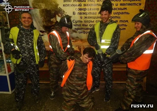 Игра в пейнтбол в помещении, клуб «Русские витязи»