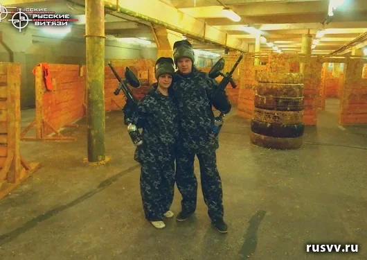Игра в пейнтбол в помещении, клуб «Русские витязи»
