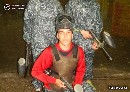 Игра в пейнтбол в помещении, клуб «Русские витязи»